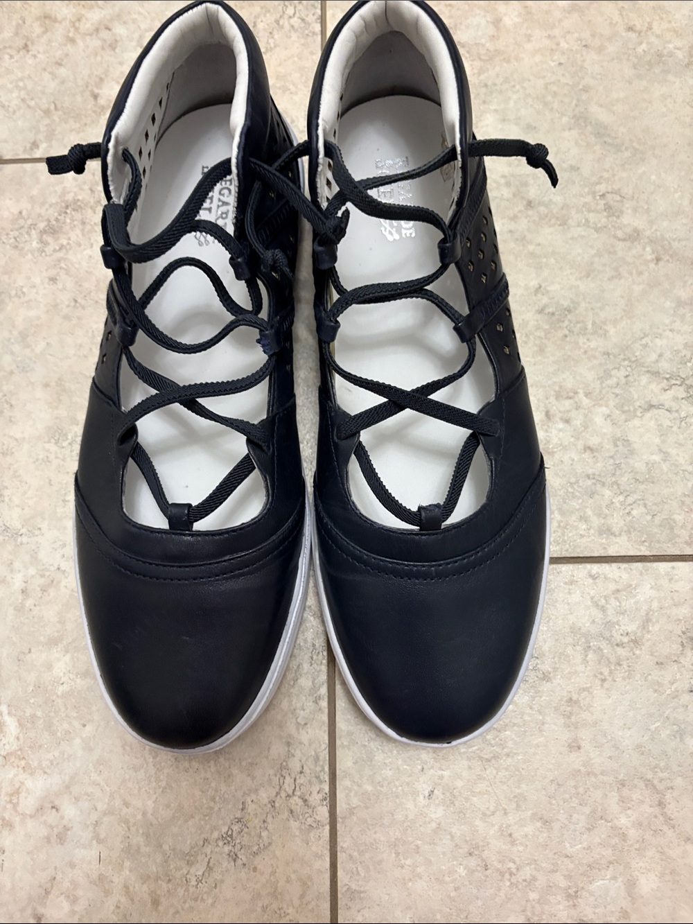 Regarde le Ciel Women's Black Lace-Up shoes NWOT